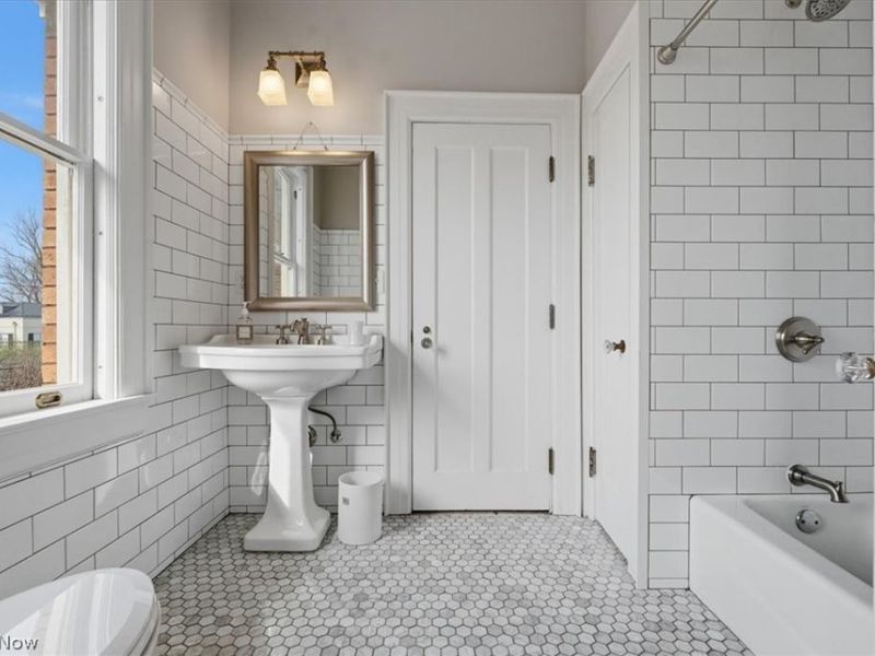 1358 Market Street, Parkersburg, WV 26101 Photo 33