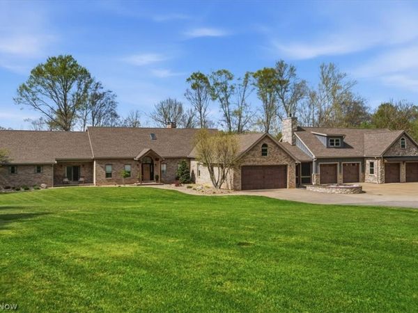 151 Dover Road, Washington, WV 26181