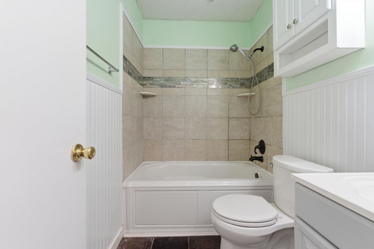 106 Fern Court Photo 16