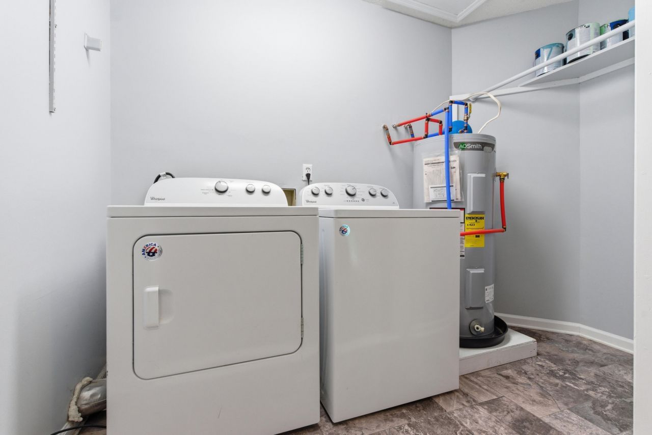 106 Fern Court Photo 26