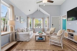 106 Fern Court photo 4