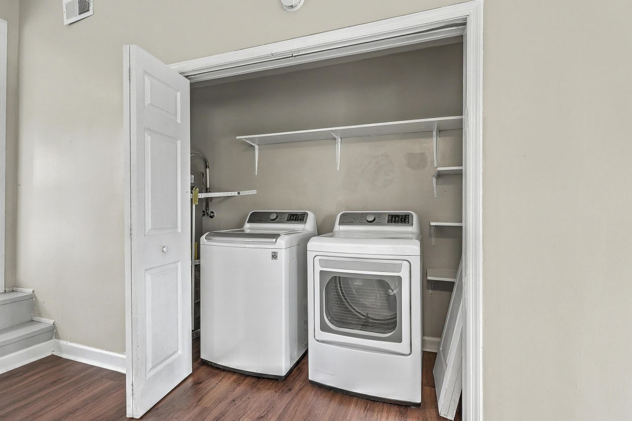 825 Patriots Way Photo 21