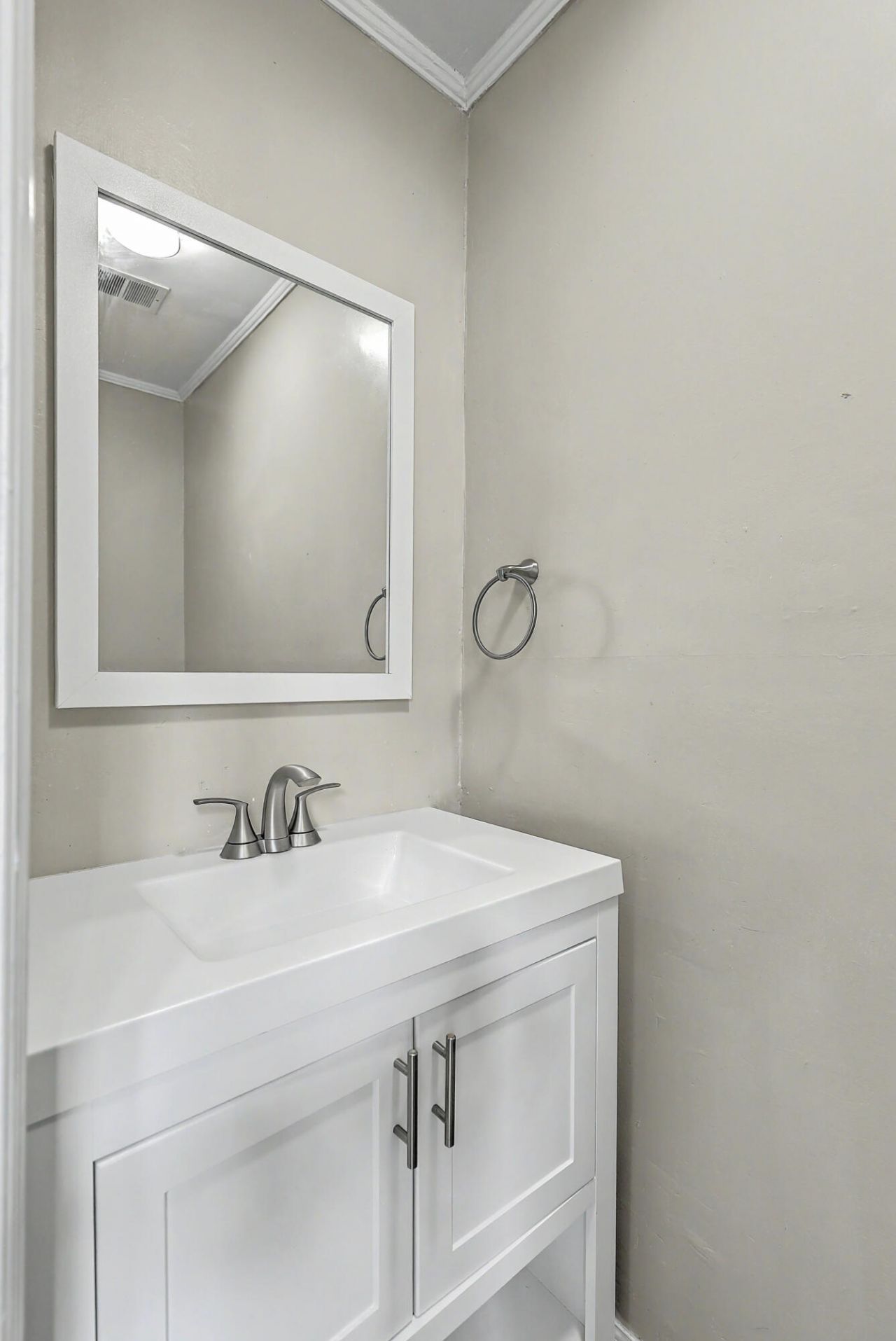 825 Patriots Way Photo 22