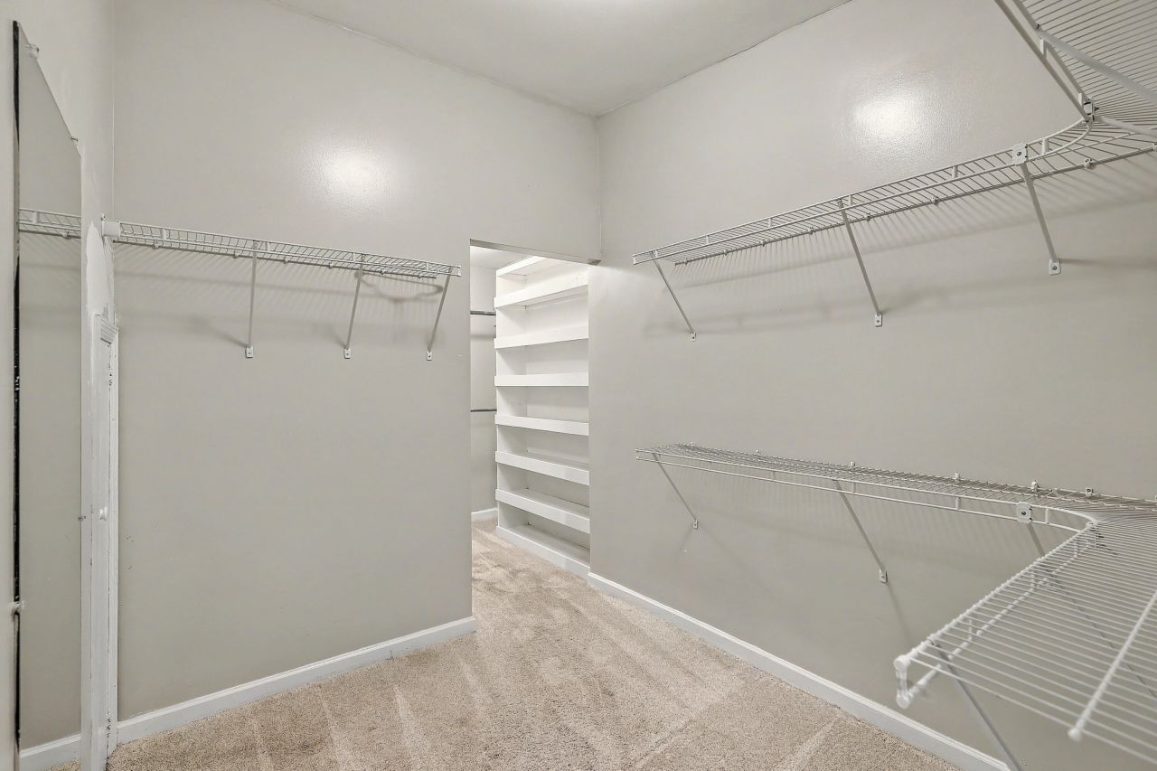 825 Patriots Way Photo 29