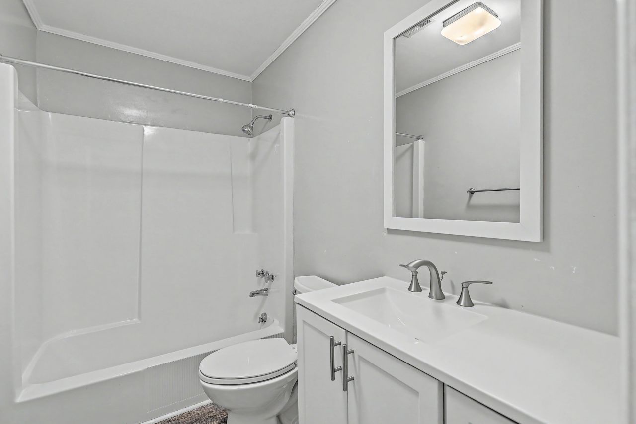 825 Patriots Way Photo 37