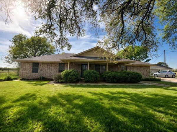 13671 CR 2143 , Kemp, TX 75143