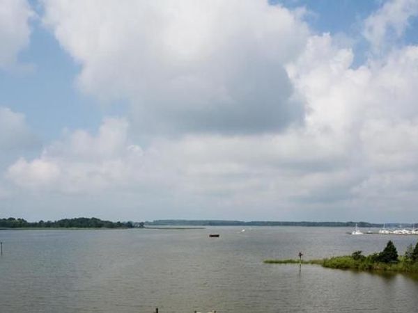 6370 GENOA ROAD , TRACYS LANDING, MD 20779