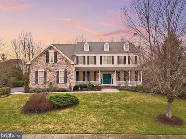 718 CYPRESS DRIVE, EAST STROUDSBURG, PA 18302