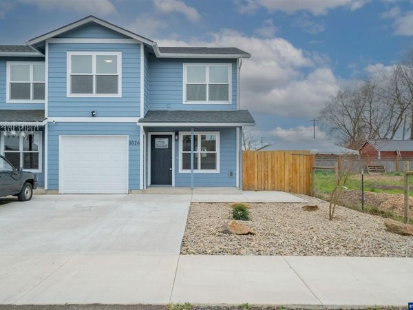 1026-1028 6th Av SE, Albany, OR 97321