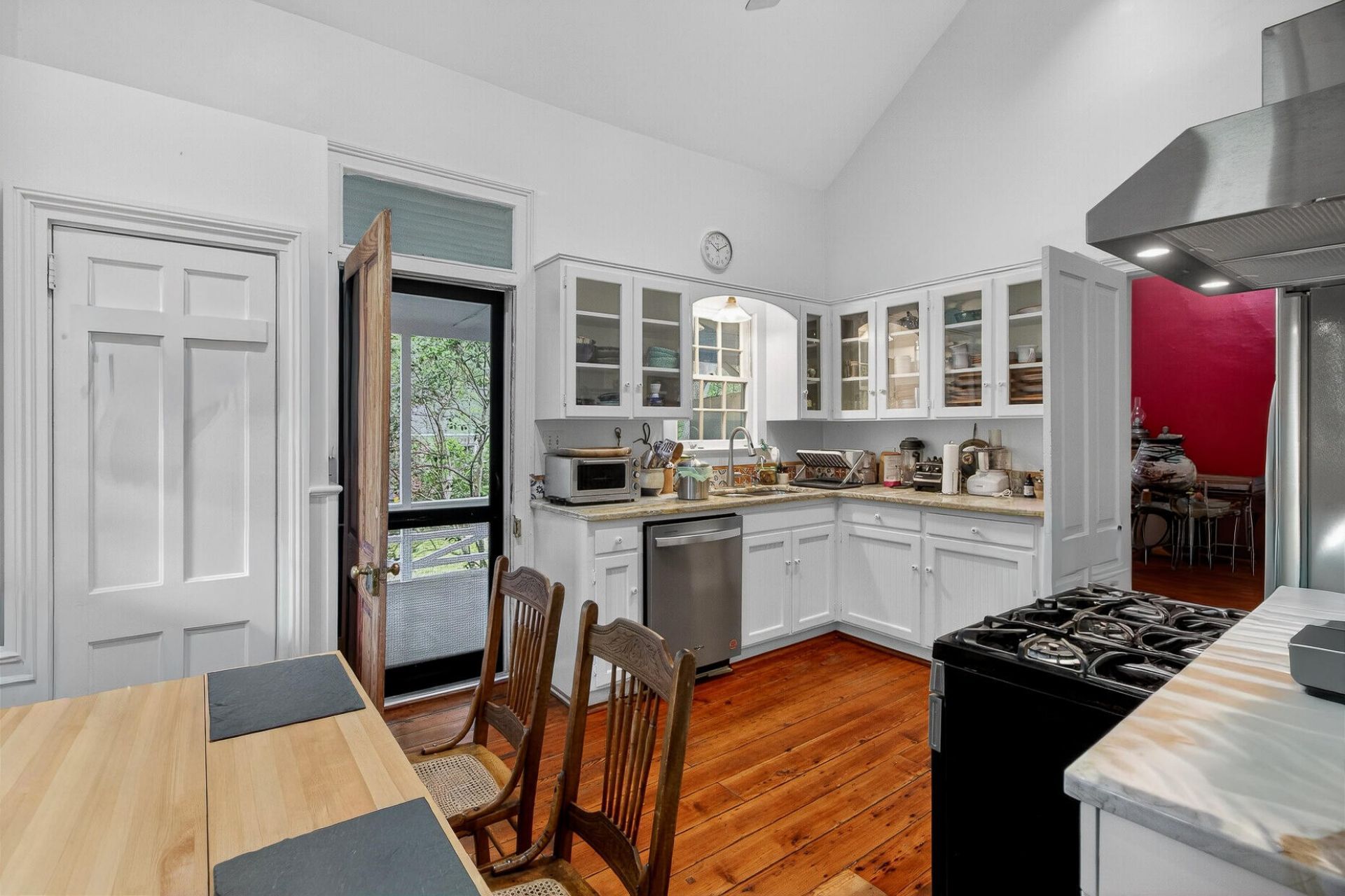 108 Rutherford Street Photo 37