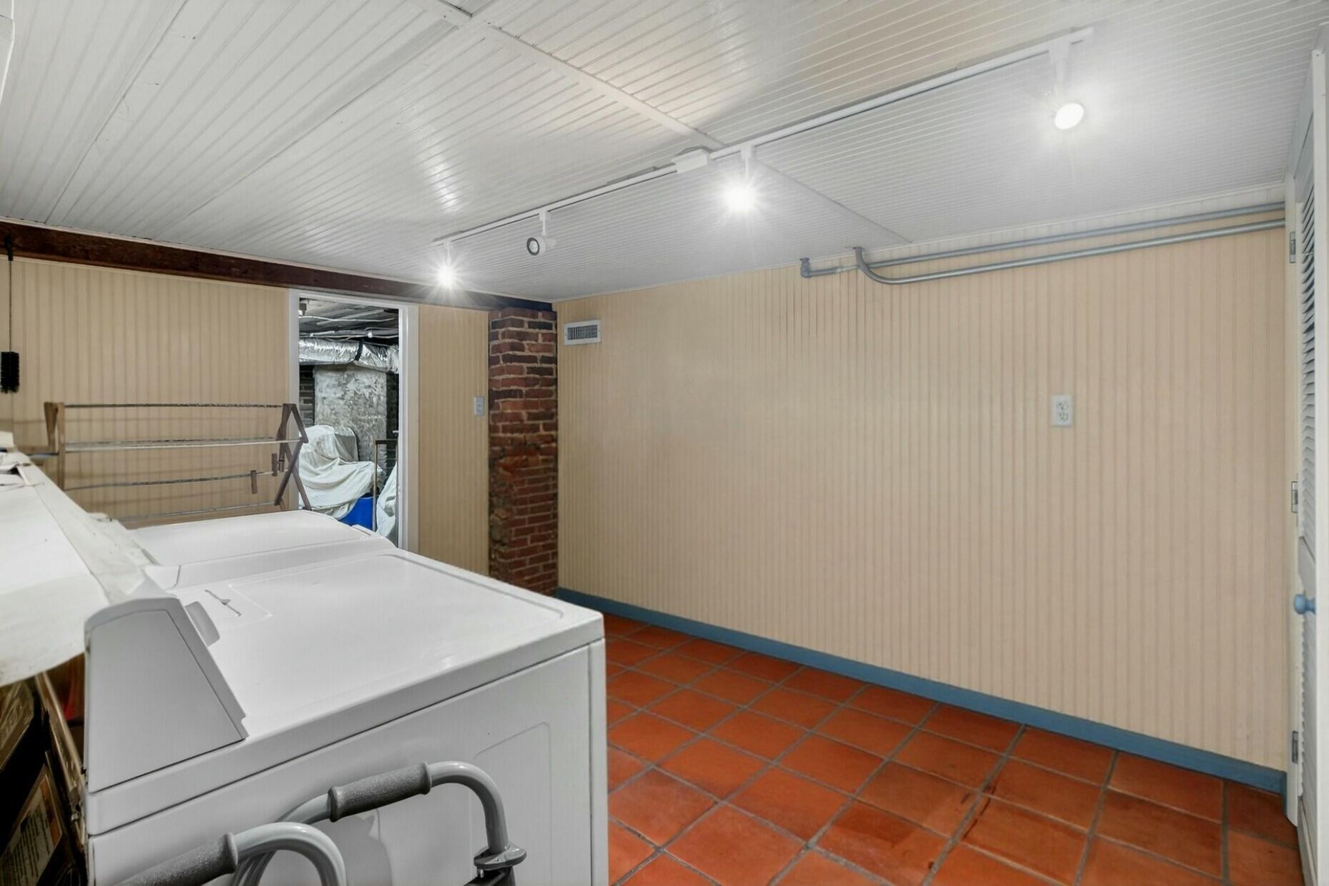 108 Rutherford Street Photo 50
