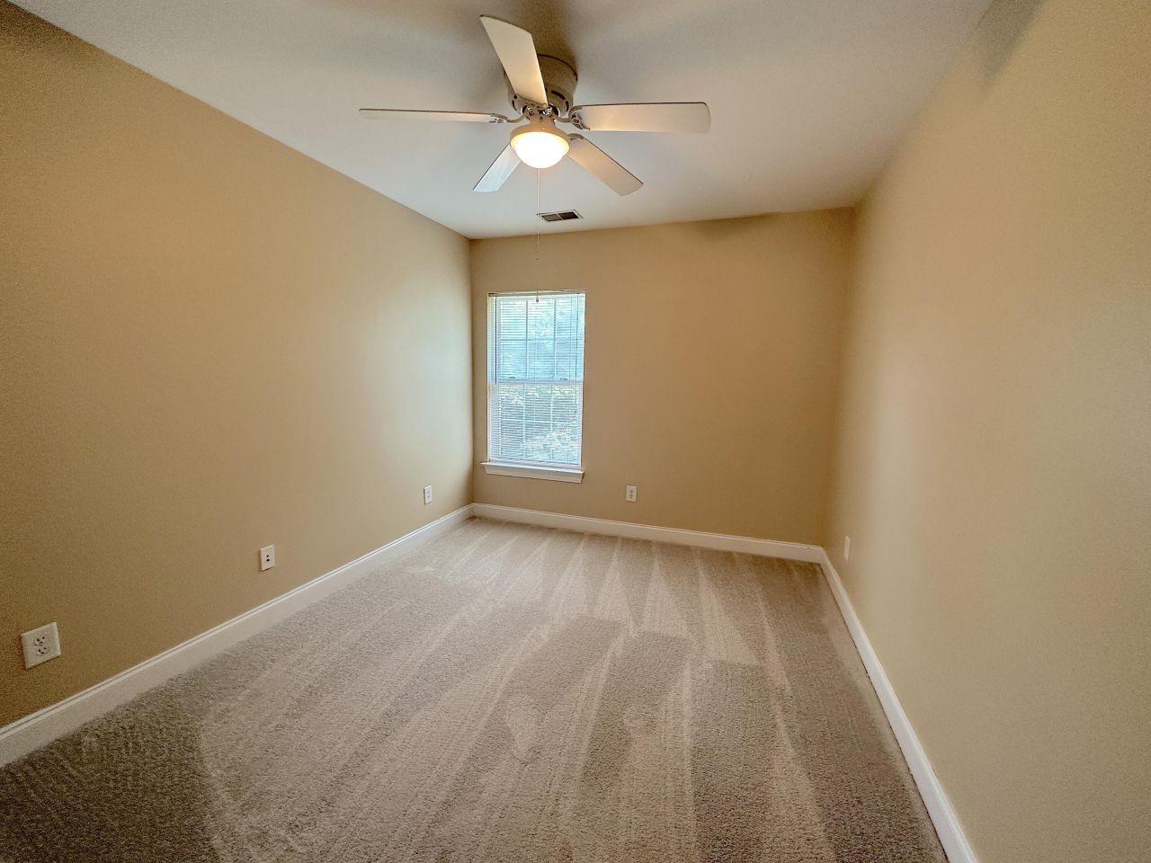 126 Tuscany Court Photo 4