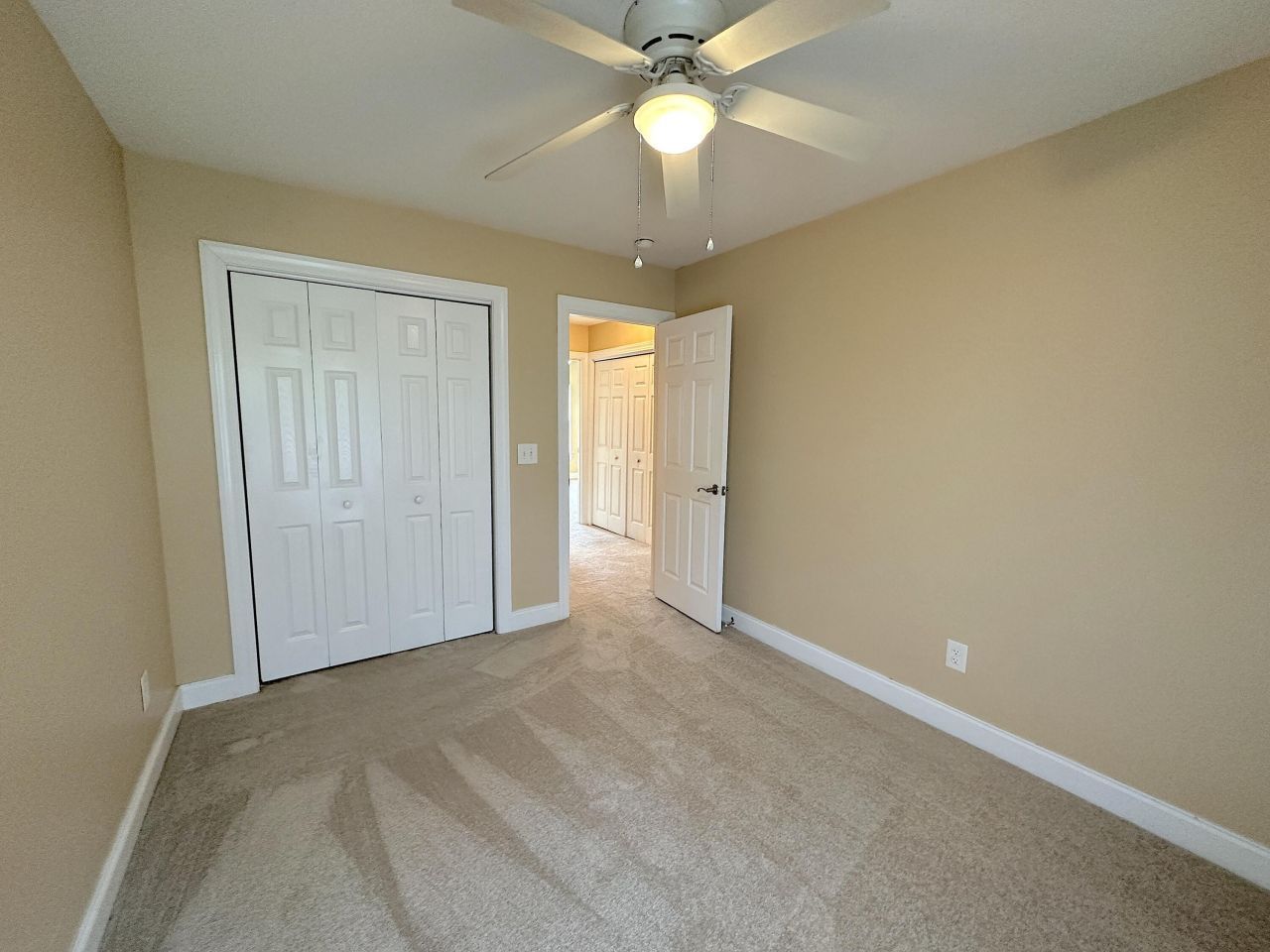 126 Tuscany Court Photo 6