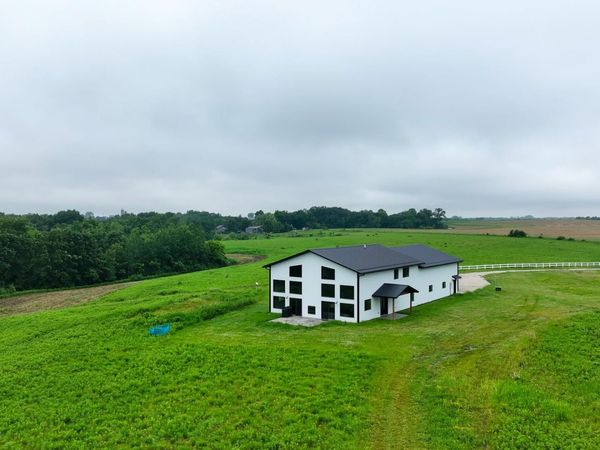 11719 Ridgeview Road, Hokah, MN 55941