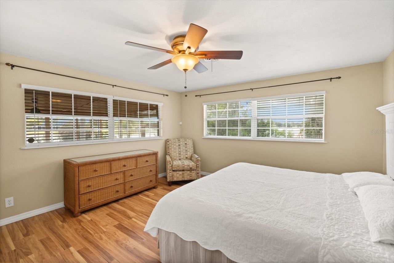 5493 Alandale Court , Orlando, FL 32839 Photo