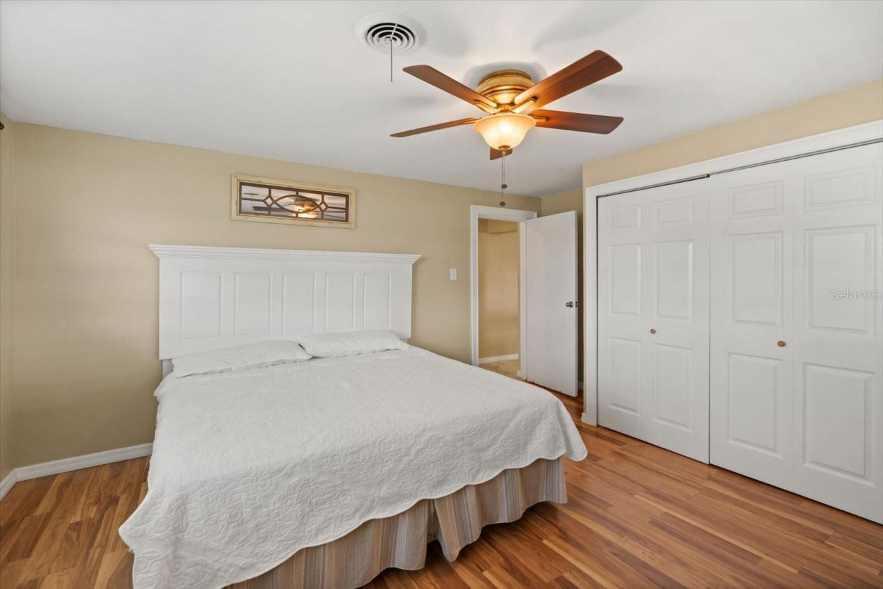 5493 Alandale Court , Orlando, FL 32839 Photo