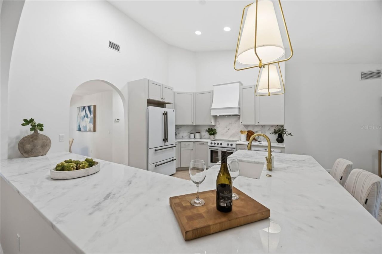 4420 Oak View Drive, Sarasota, FL 34232 Photo