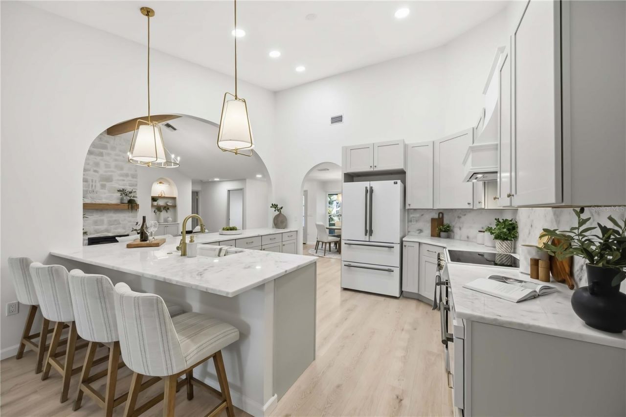 4420 Oak View Drive, Sarasota, FL 34232 Photo