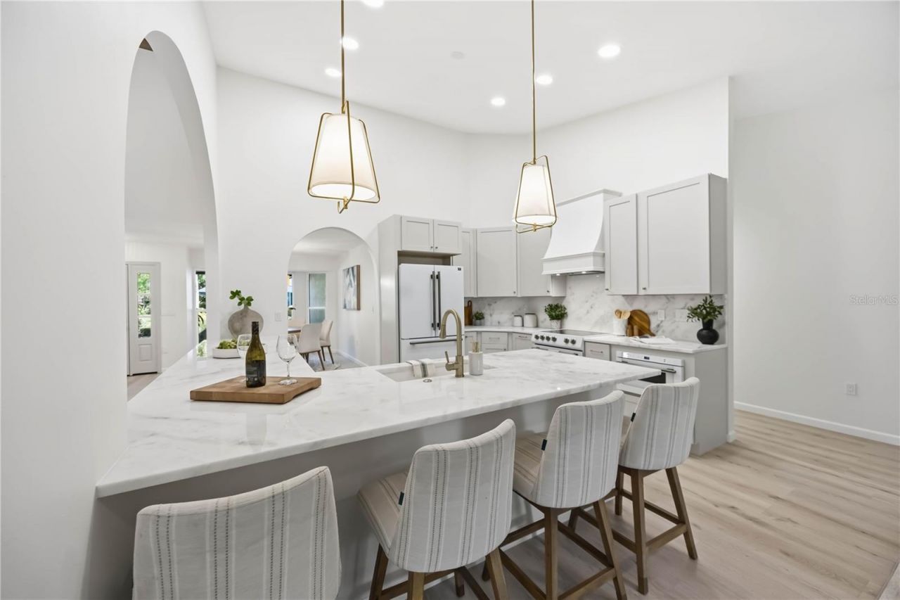 4420 Oak View Drive, Sarasota, FL 34232 Photo