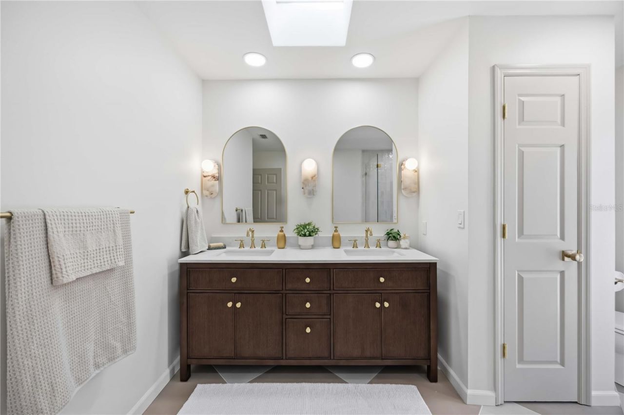 4420 Oak View Drive, Sarasota, FL 34232 Photo