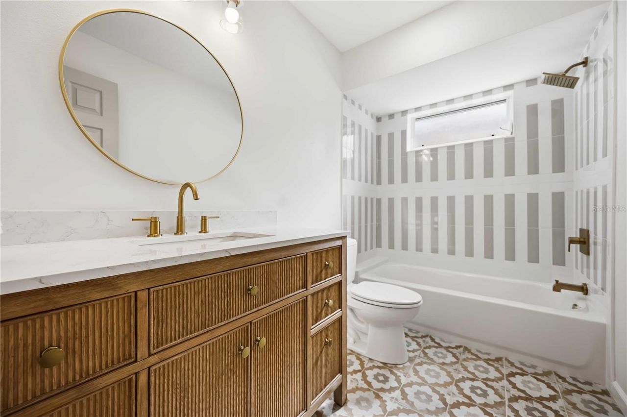 4420 Oak View Drive, Sarasota, FL 34232 Photo