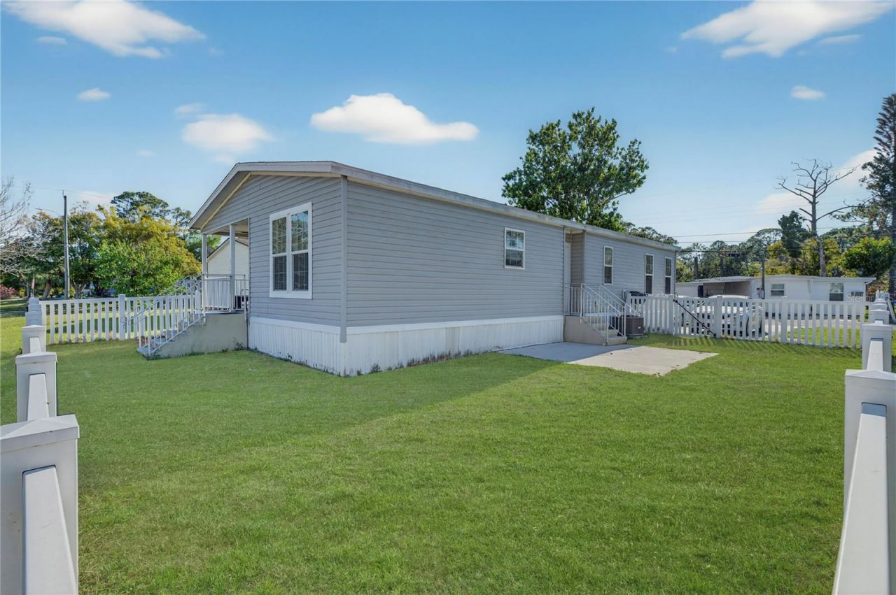 5266 Pineland Avenue, Port Orange, FL 32127 Photo