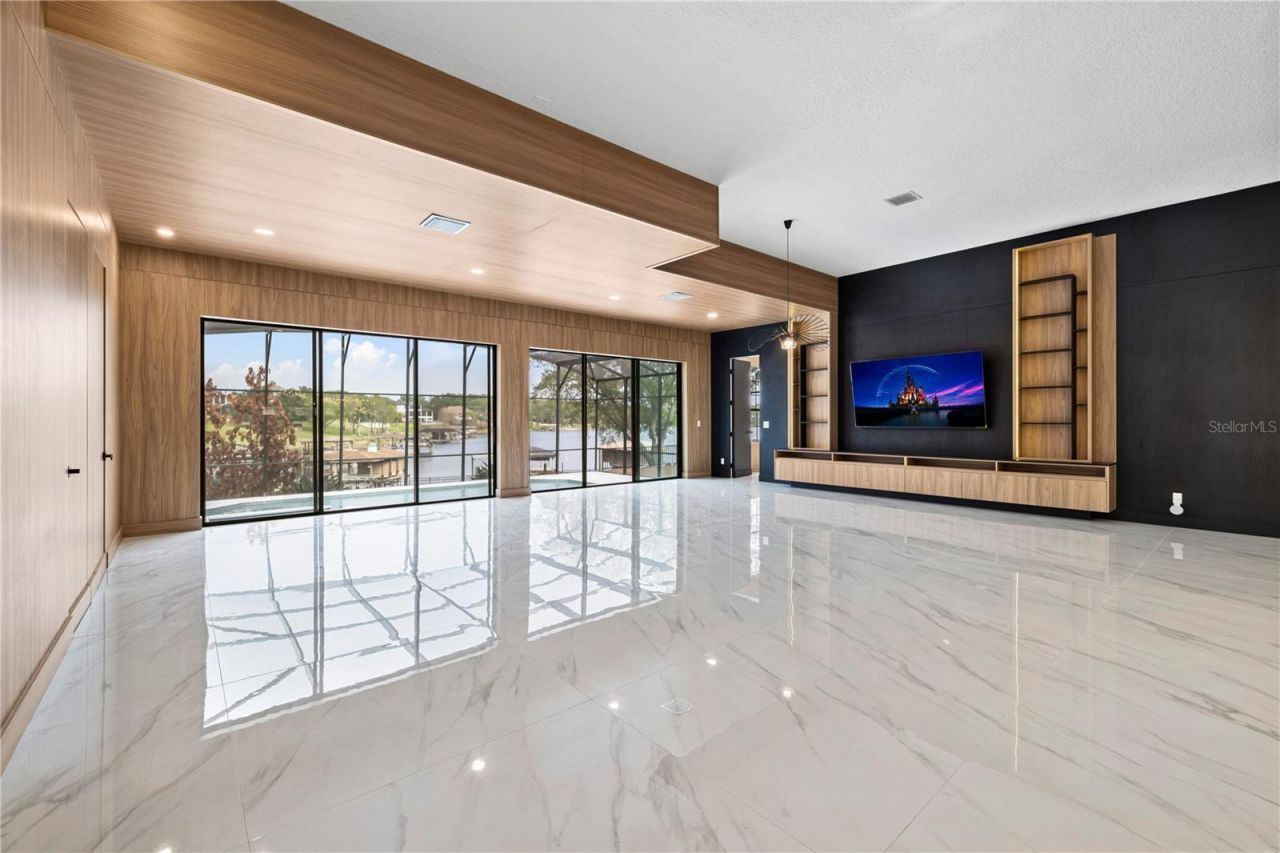 812 Johns Point Drive, Oakland, FL 34787 Photo