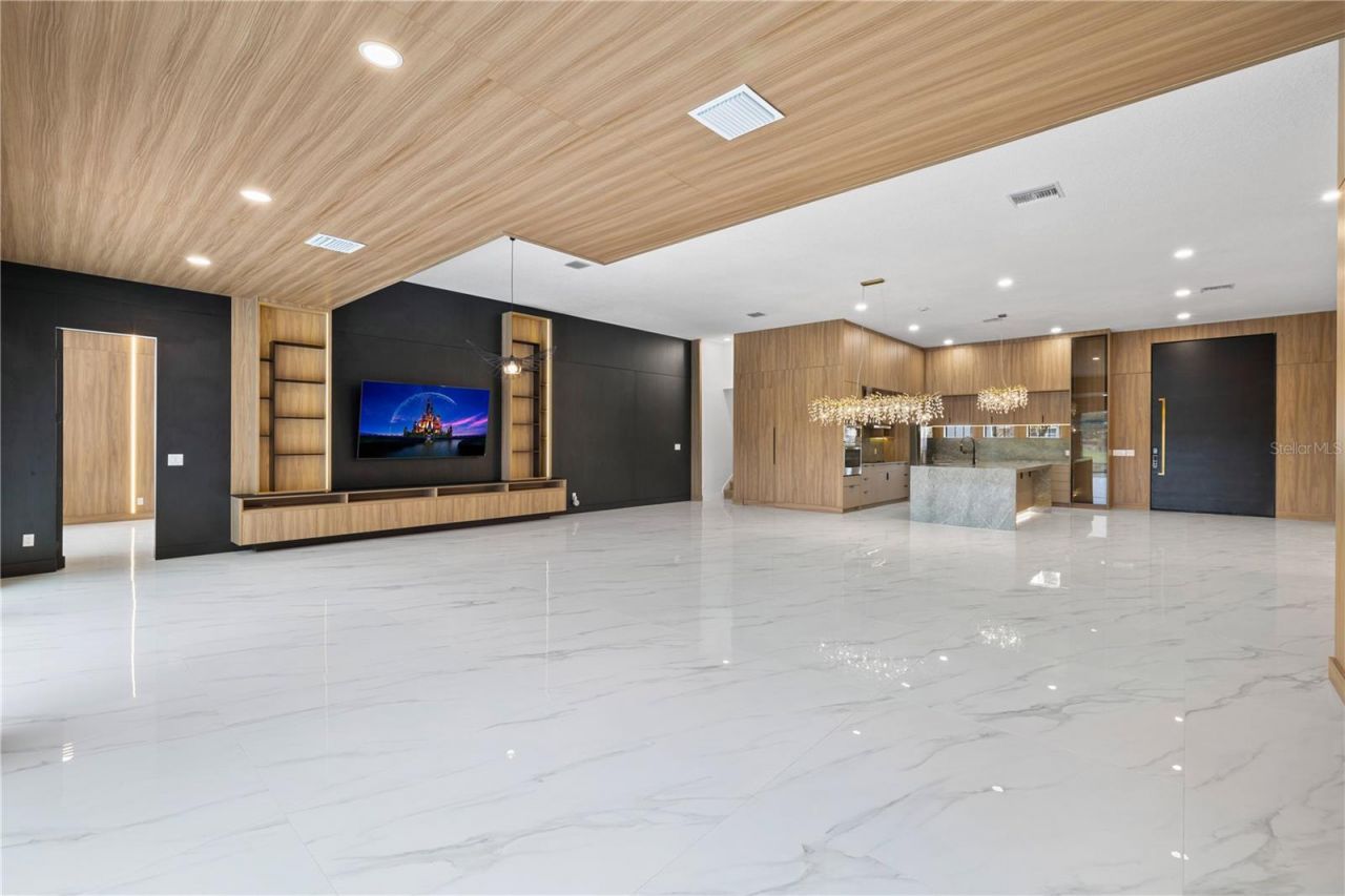 812 Johns Point Drive, Oakland, FL 34787 Photo