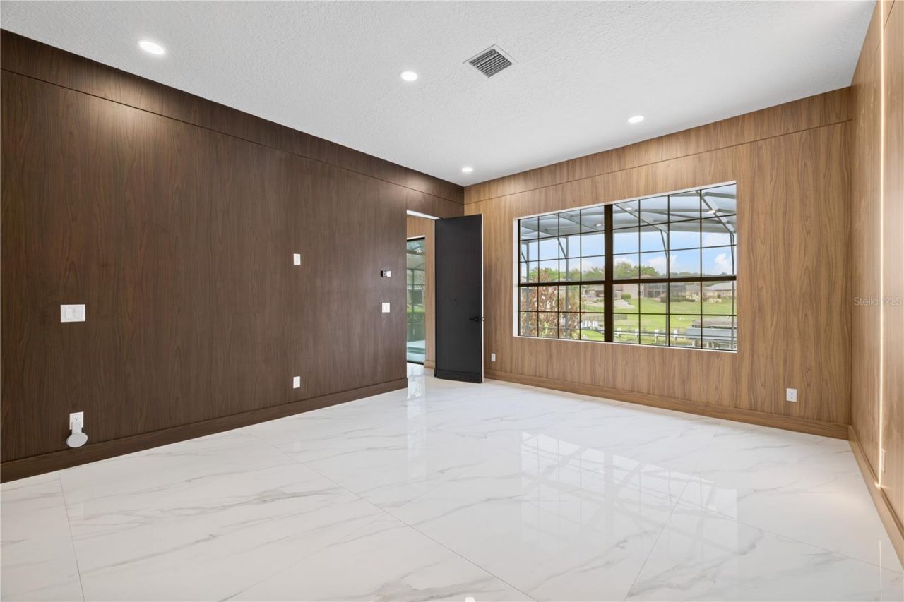 812 Johns Point Drive, Oakland, FL 34787 Photo