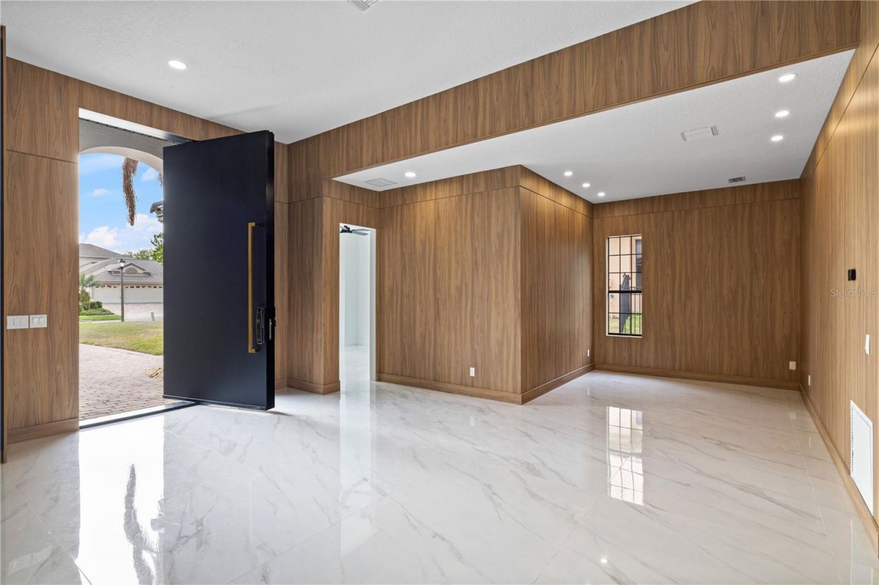 812 Johns Point Drive, Oakland, FL 34787 Photo