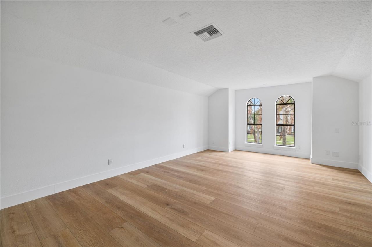 812 Johns Point Drive, Oakland, FL 34787 Photo