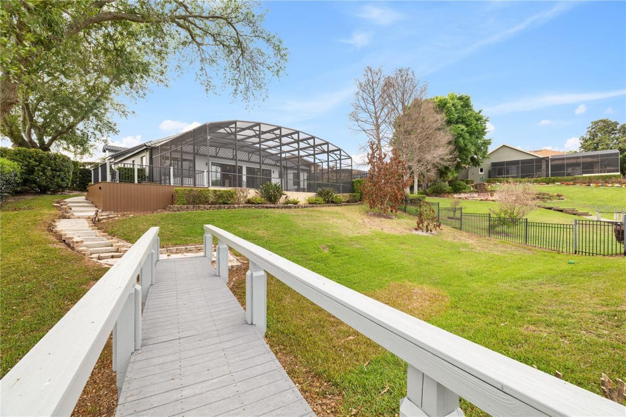 812 Johns Point Drive, Oakland, FL 34787 Photo