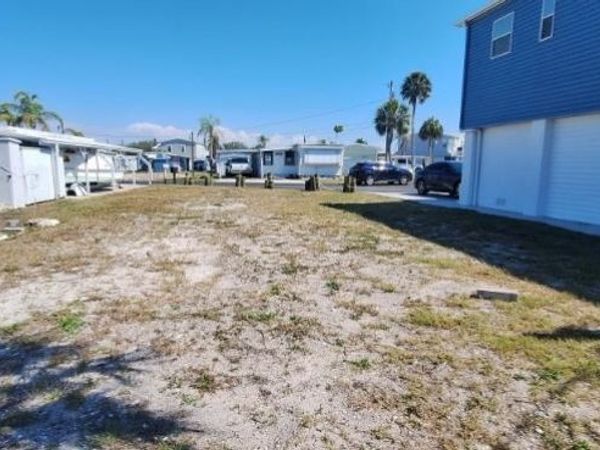 8853 44TH AVENUE N, Unit 118, ST PETERSBURG, FL 33709