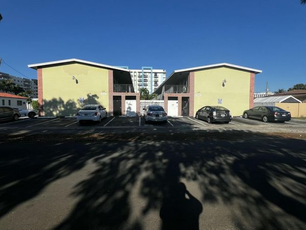 13 NE 2nd Avenue, Unit 201, Dania Beach, FL 33004