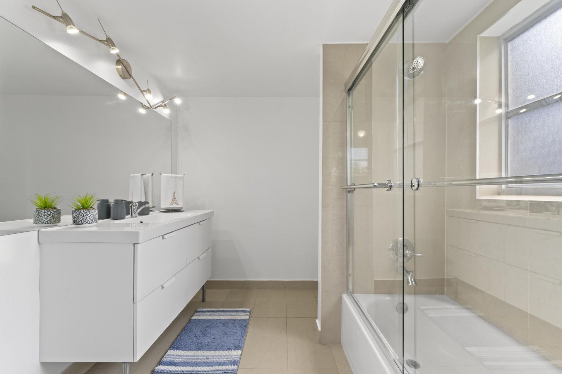 5275 NW 10th Court, Unit 305, Plantation, FL 33313 Photo