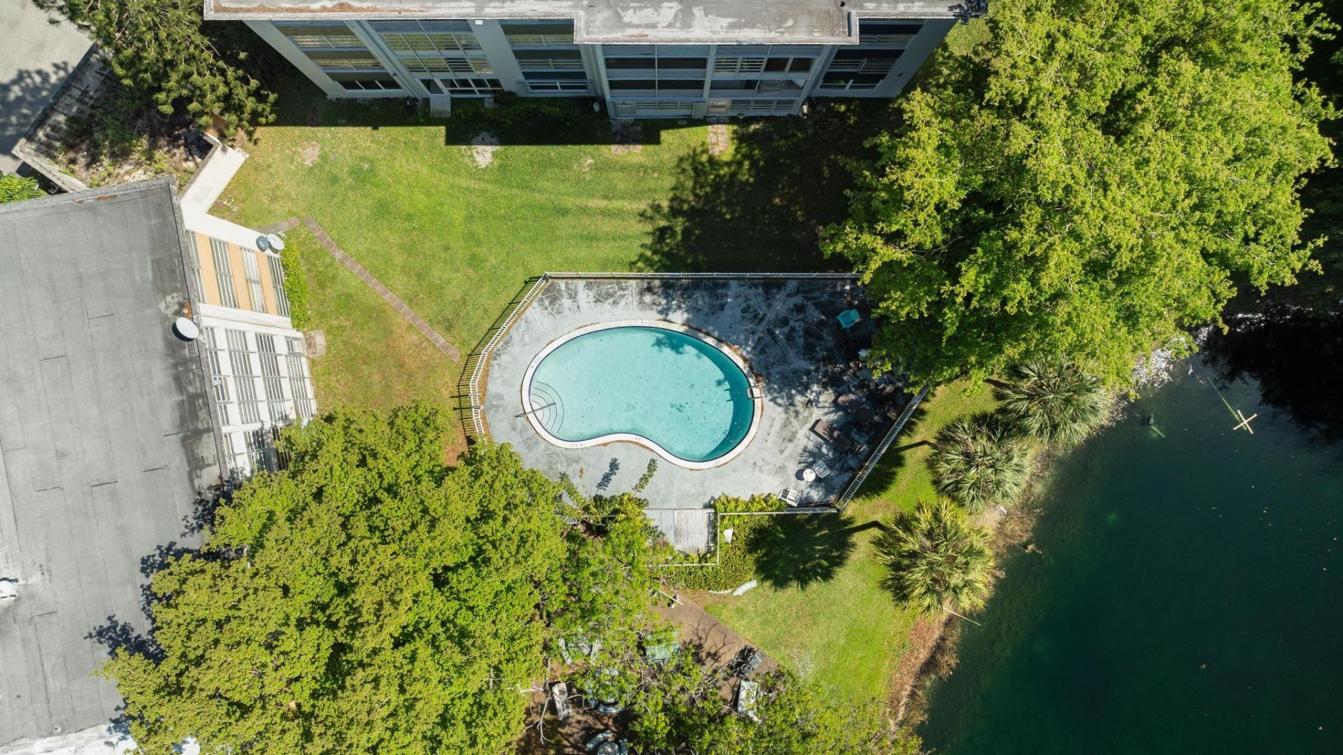 5275 NW 10th Court, Unit 305, Plantation, FL 33313 Photo