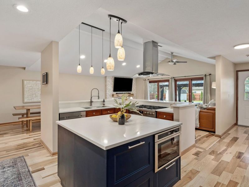 3275 Colchester Road, Columbus, OH 43221 Photo 11