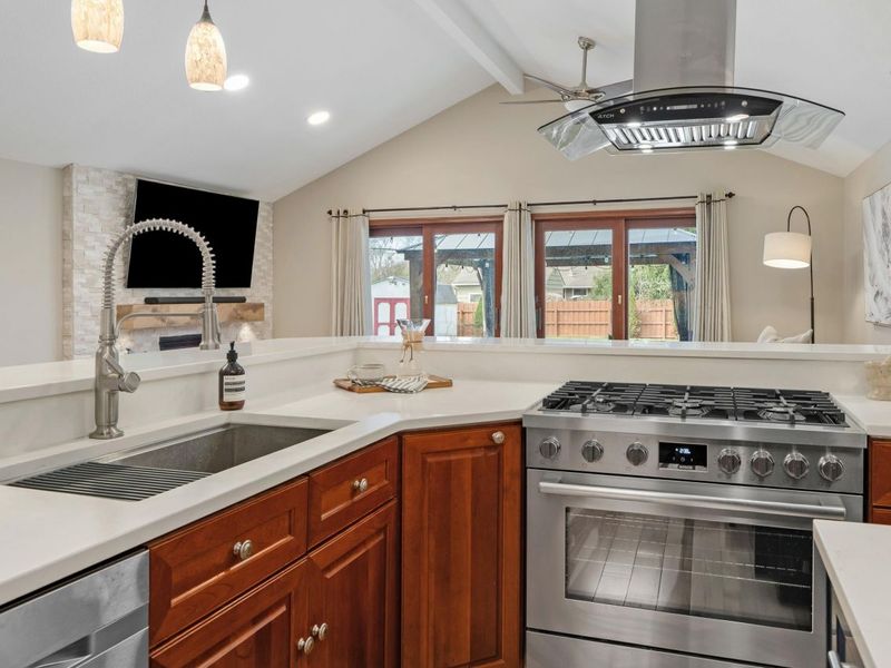 3275 Colchester Road, Columbus, OH 43221 Photo 13