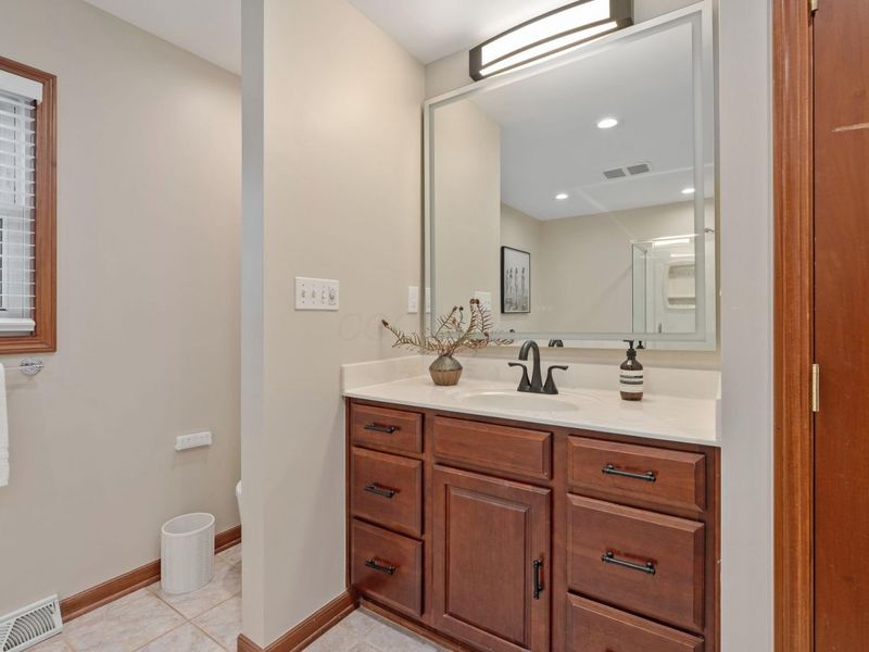 3275 Colchester Road, Columbus, OH 43221 Photo 28