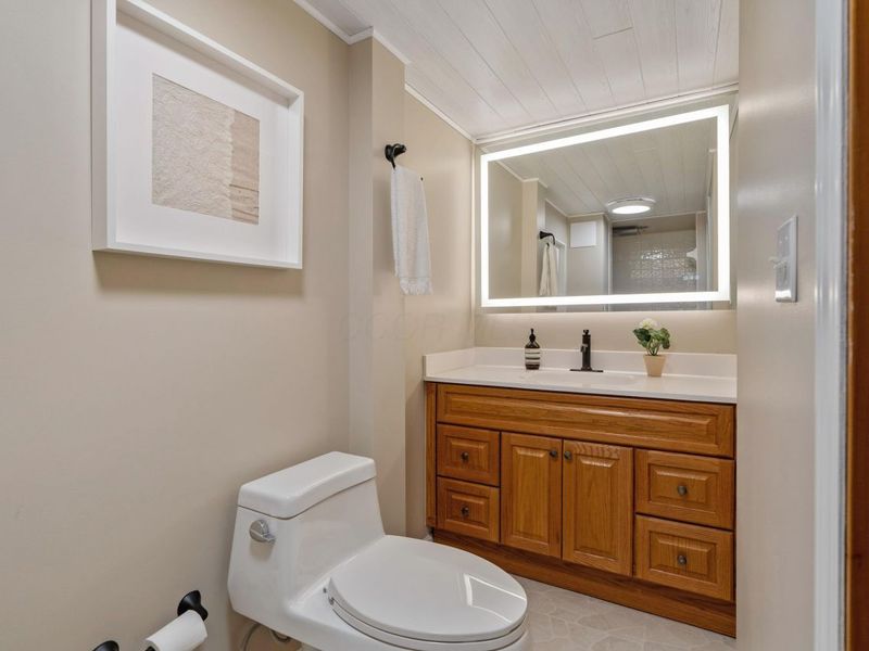 3275 Colchester Road, Columbus, OH 43221 Photo 42