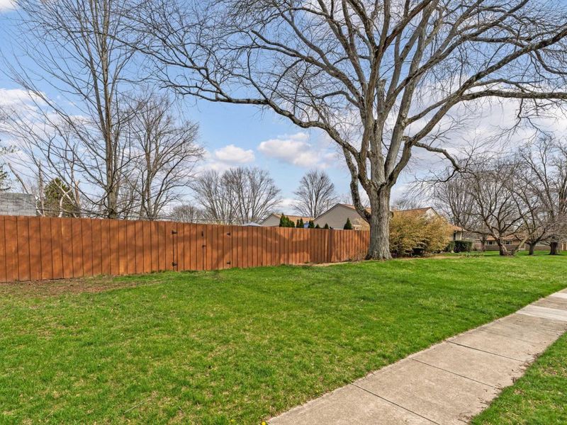 3275 Colchester Road, Columbus, OH 43221 Photo 49