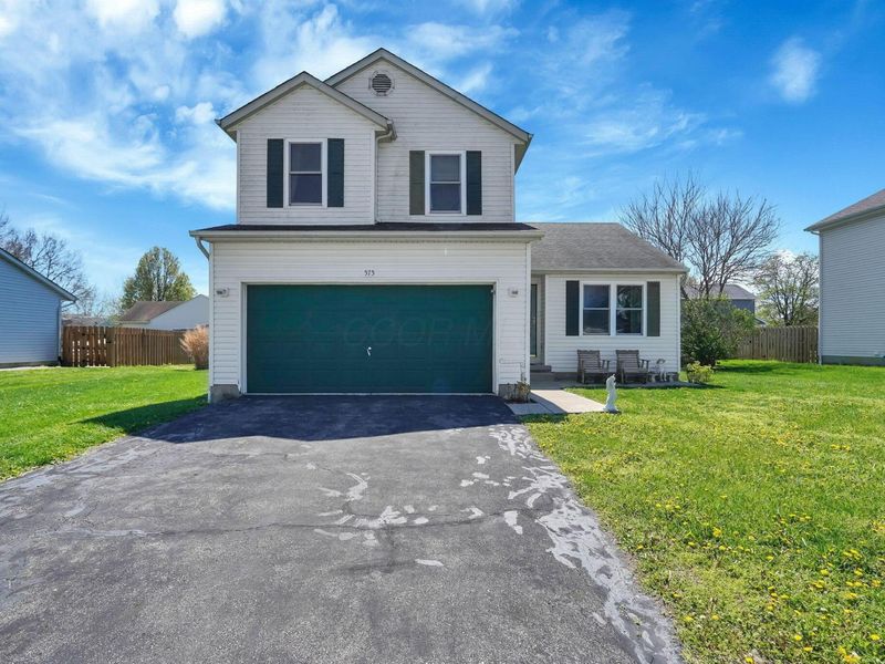 575 Monroe Drive, Ashville, OH 43103 Photo 2