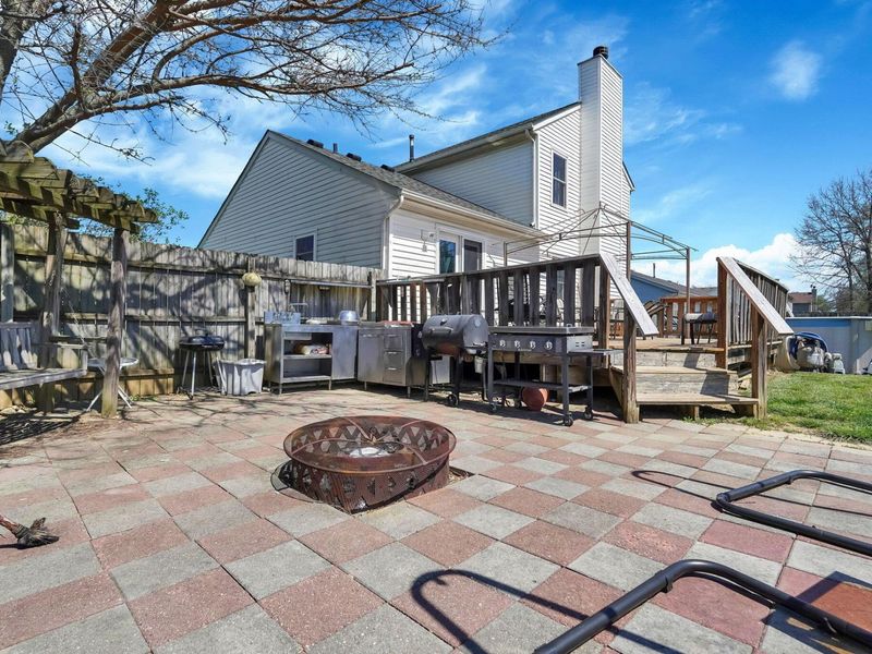 575 Monroe Drive, Ashville, OH 43103 Photo 24