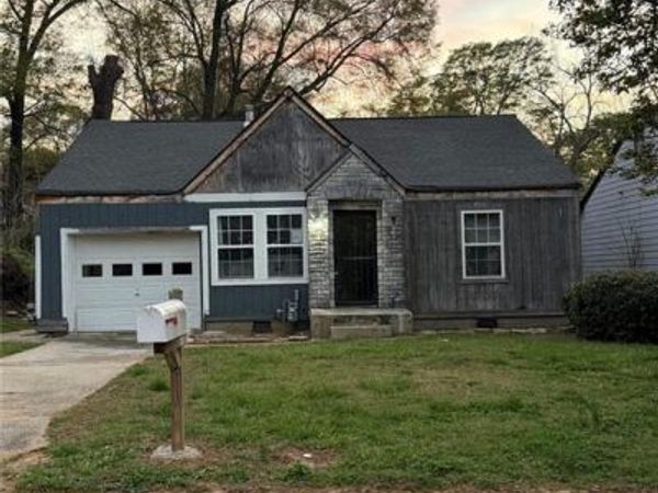 233 Mathewson Place SW, Atlanta, GA 30314