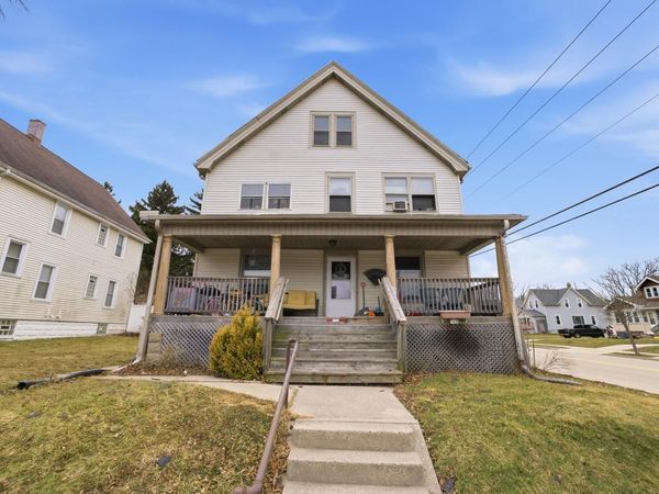 1601 S 85th STREET, West Allis, WI 53214