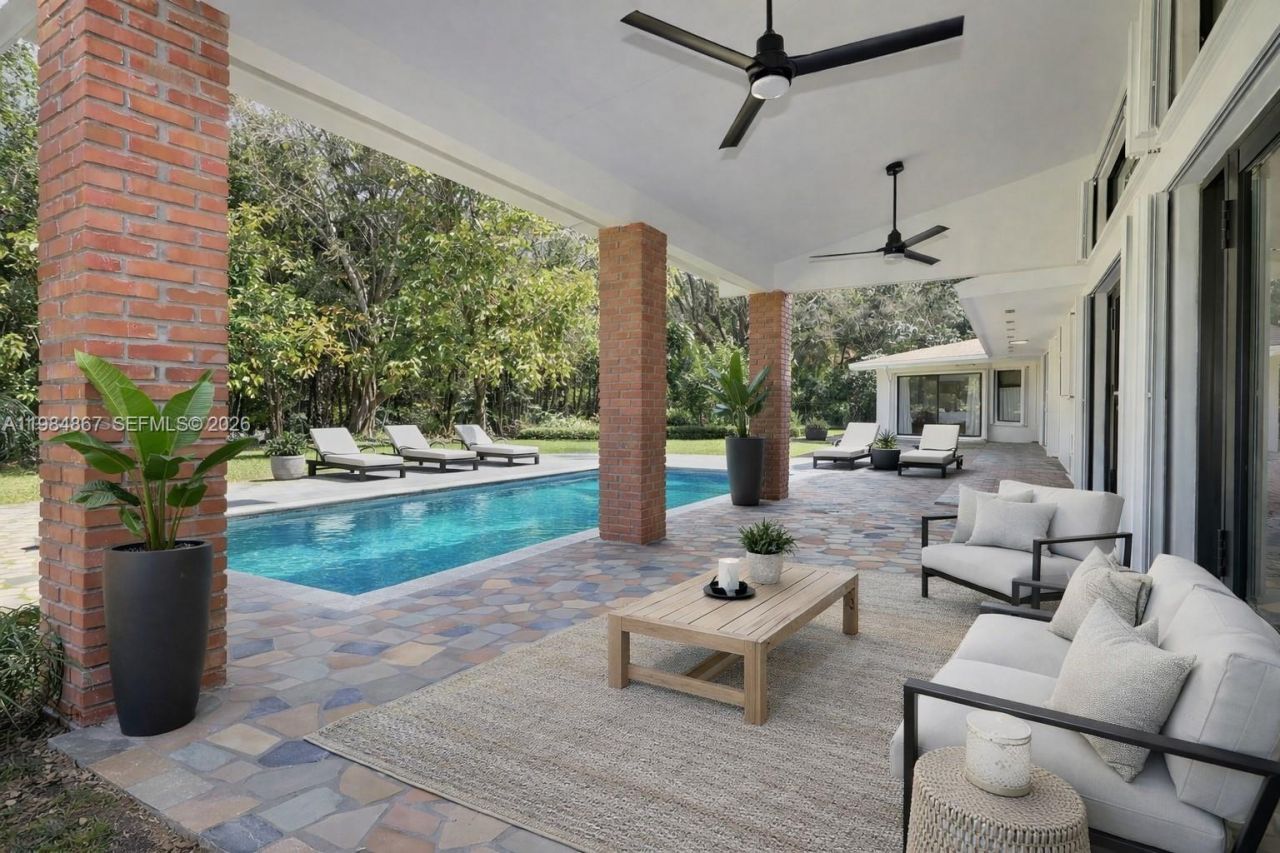 6841 SW 130th Ter , Pinecrest, FL 33156 Photo