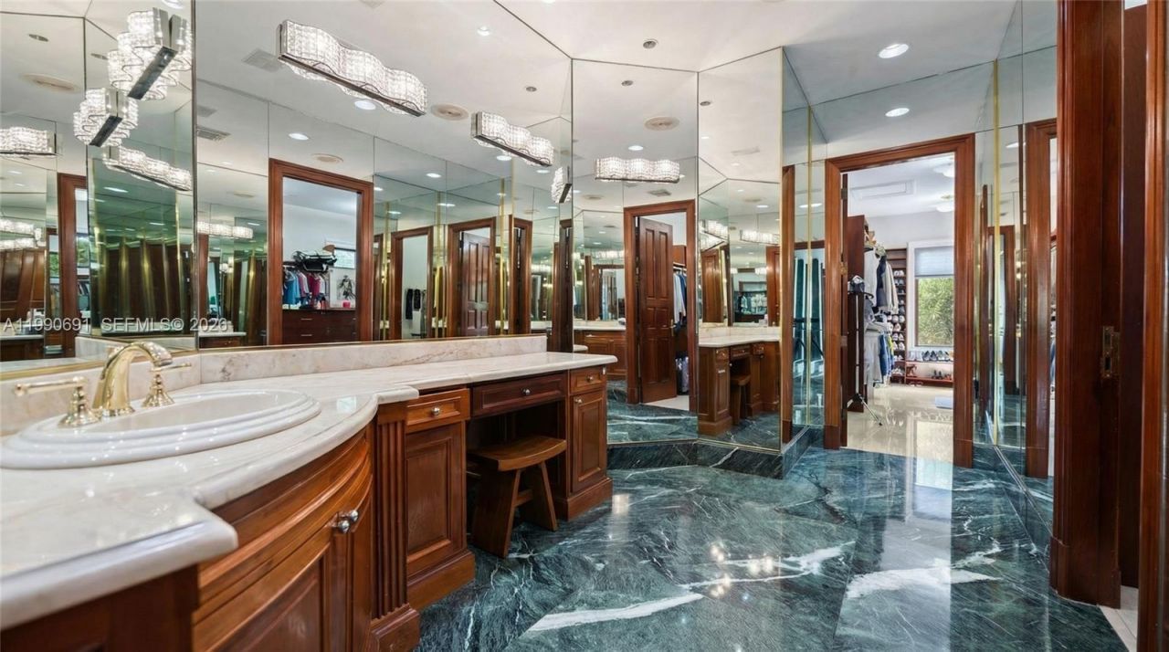 7701 Old Cutler Rd , Coral Gables, FL 33143 Photo