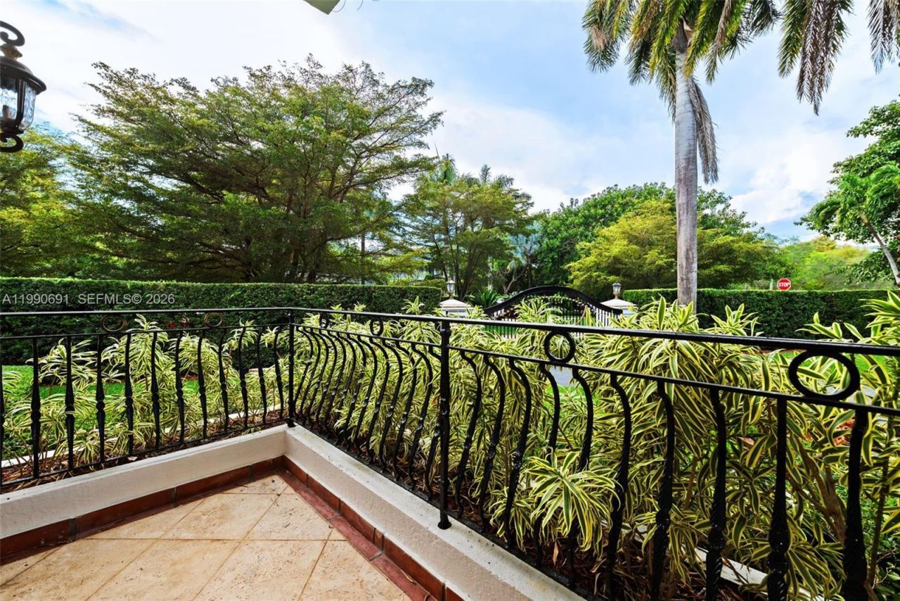 7701 Old Cutler Rd, Coral Gables, FL 33143 Photo