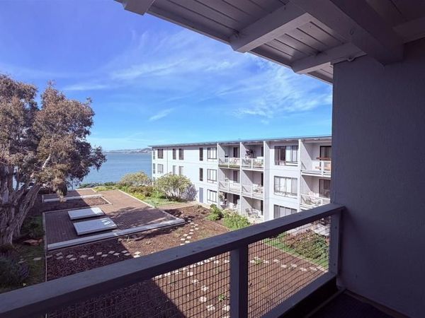 6 Captain Dr., Unit E428, Emeryville, CA 94608
