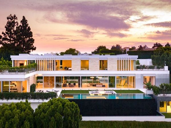 642 Perugia Way, Los Angeles, CA 90077